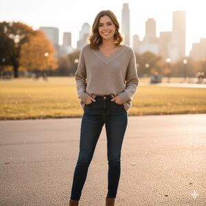 Goodthreads Tan V Neck Knit Sweater Medium